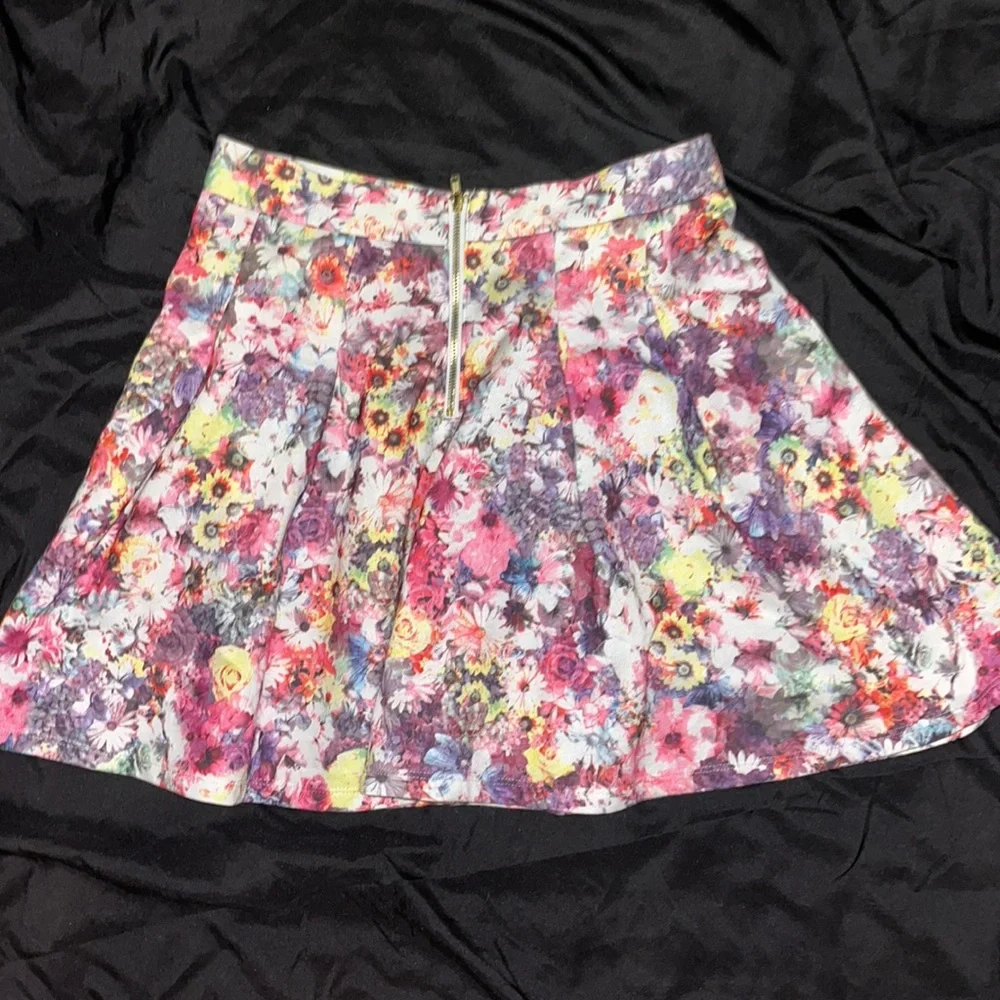 H&M childrens floral print skirt